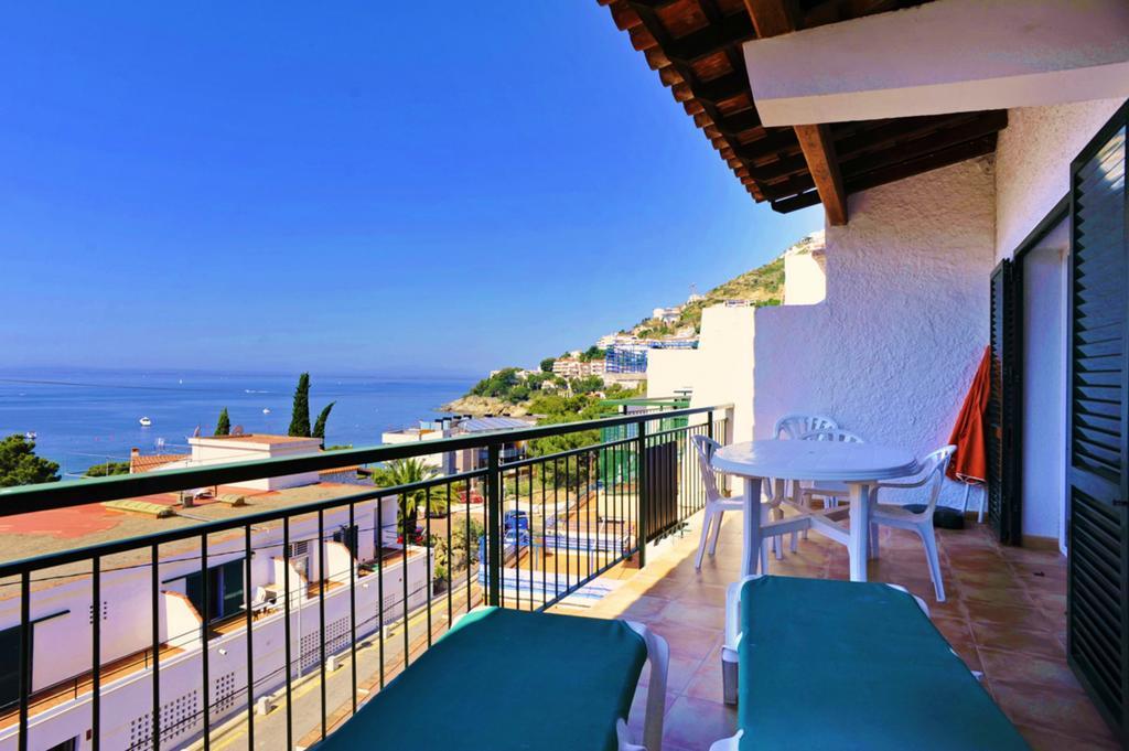 Apartaments El Berganti En Canyelles Petites Roses Exterior photo