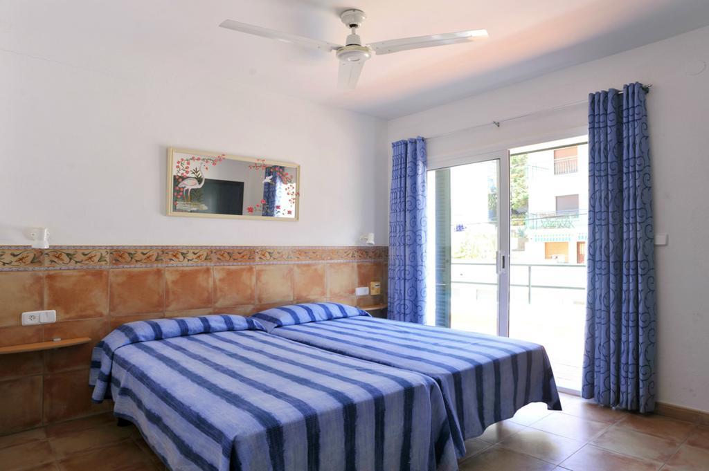 Apartaments El Berganti En Canyelles Petites Roses Exterior photo