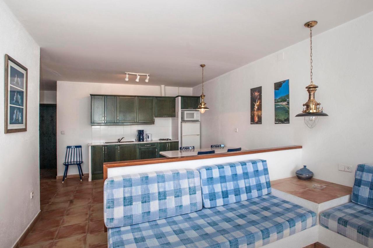 Apartaments El Berganti En Canyelles Petites Roses Exterior photo